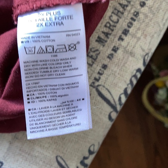 Old navy coat burgundy - Picture 9 of 9